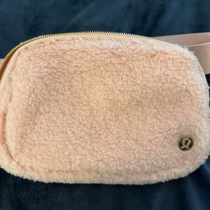 Everywhere‎ Belt Bag 1L Pink Fleece